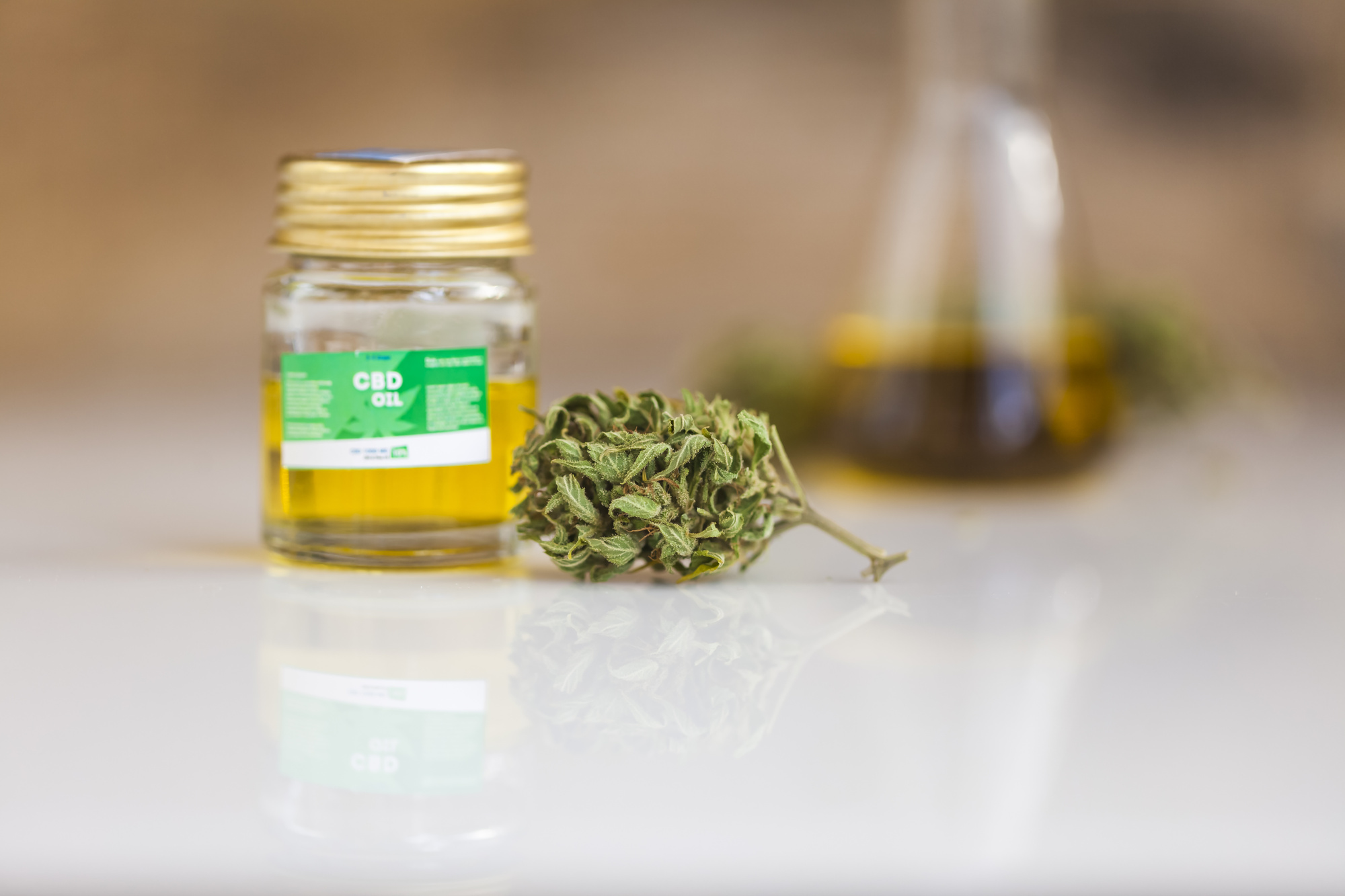 CBD oil and cannabis bud